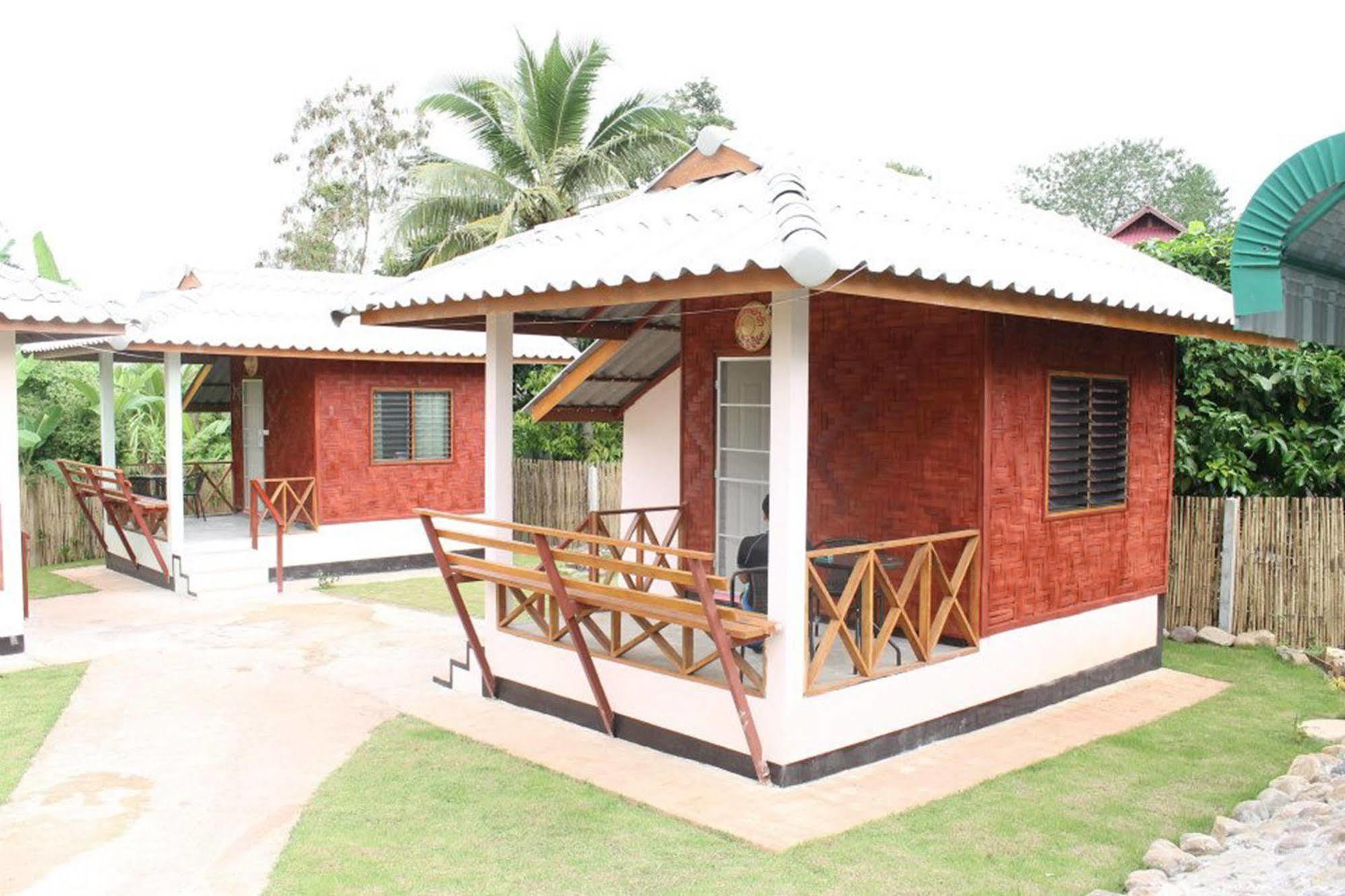 Sarm Mork Guest House Mae Hong Son Exteriér fotografie